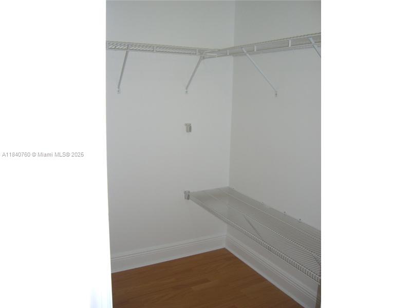 KEYSTONE COURTS CONDO - Residential