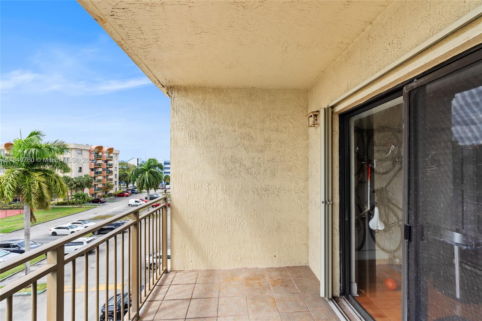 KEYSTONE COURTS CONDO - Residential