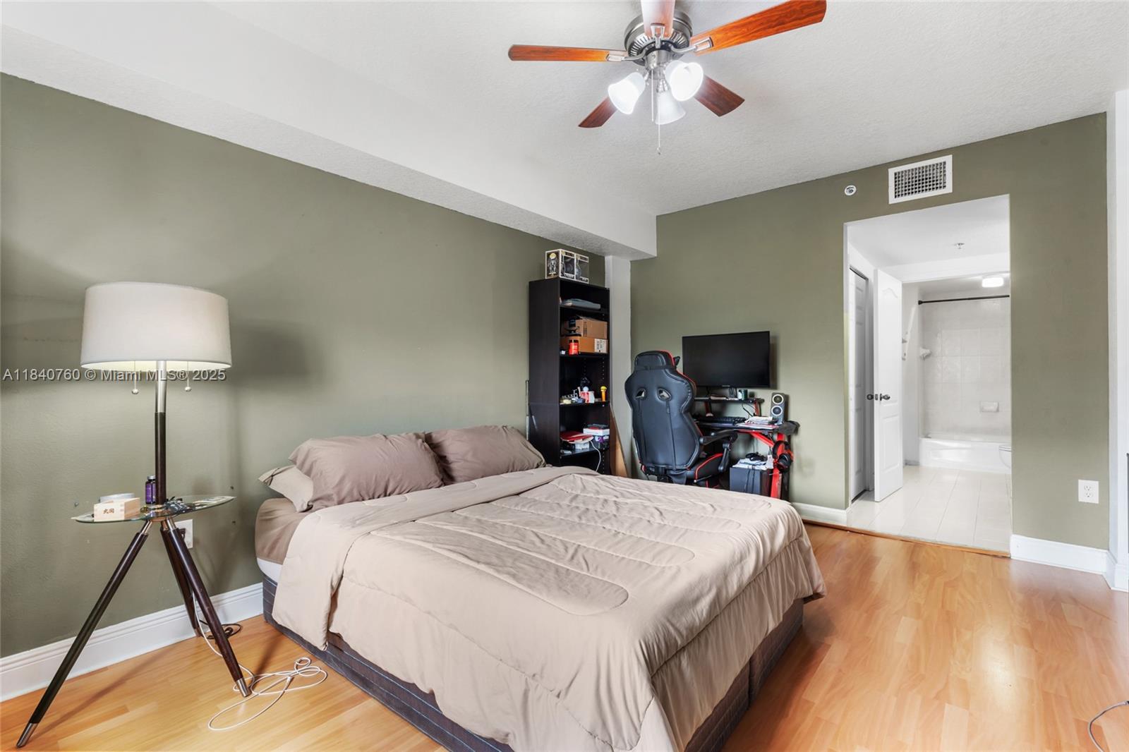 KEYSTONE COURTS CONDO - Residential