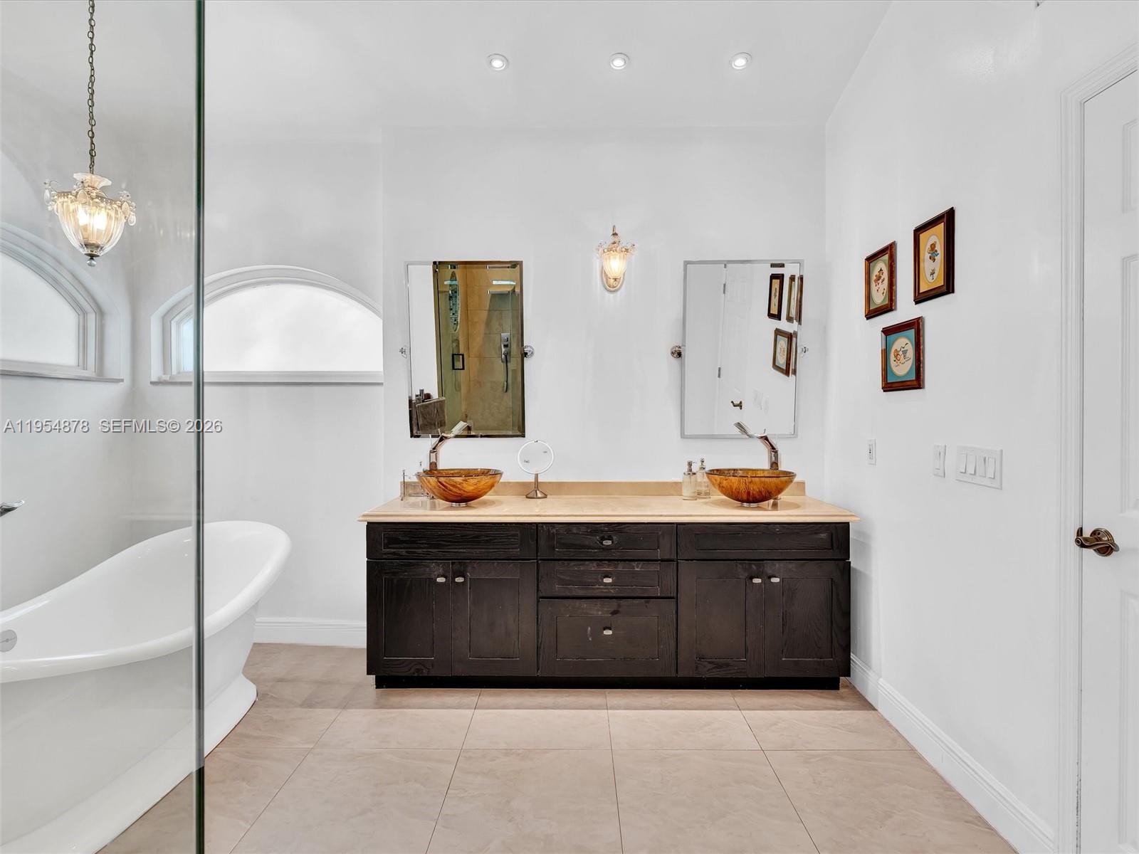 ORCHID ISLAND - Residential