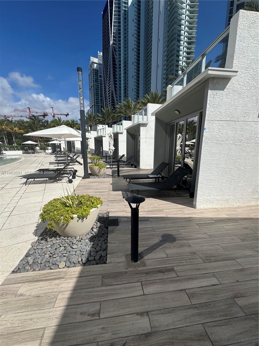 PARAMOUNT MIAMI WORLDCENT - Residential