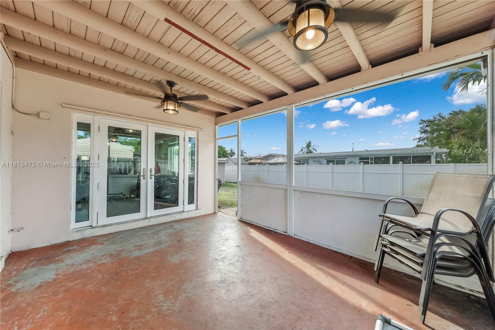 PASADENA LAKES - Residential