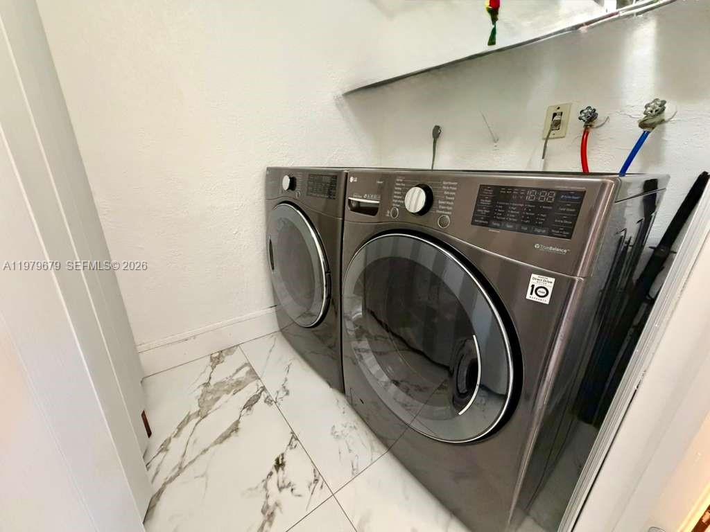 BAY TREE PATIO HOMES COND - Residential