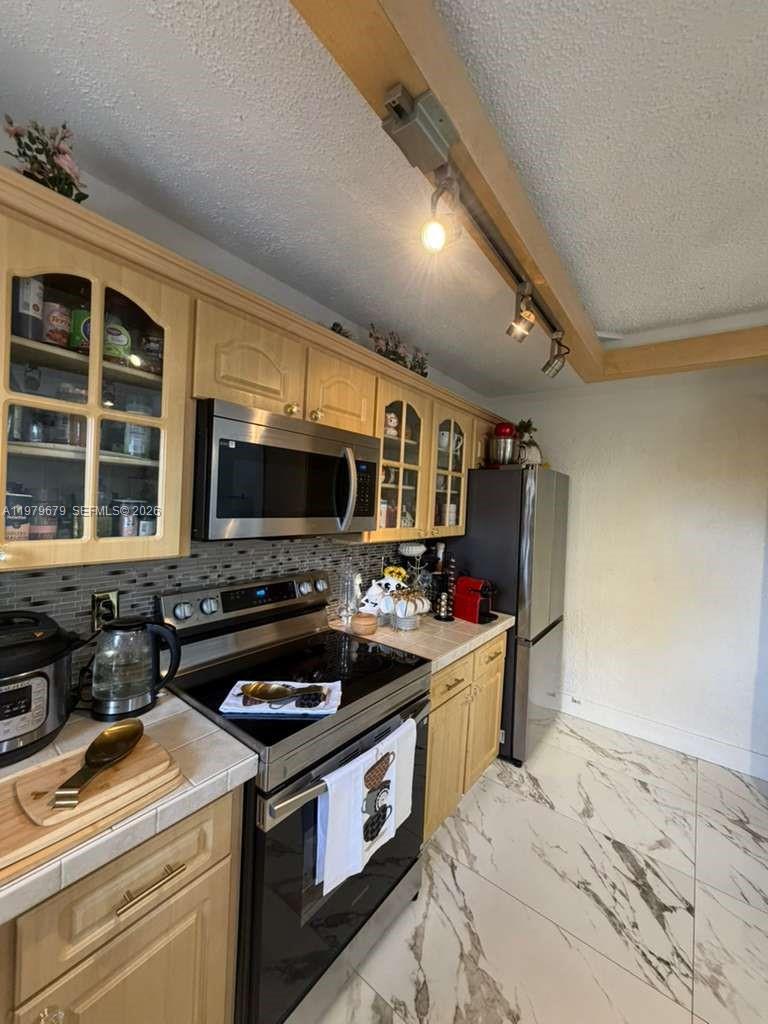 BAY TREE PATIO HOMES COND - Residential