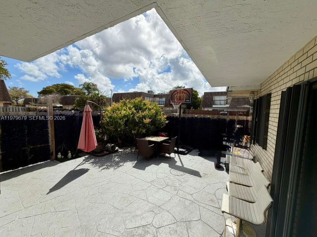 BAY TREE PATIO HOMES COND - Residential