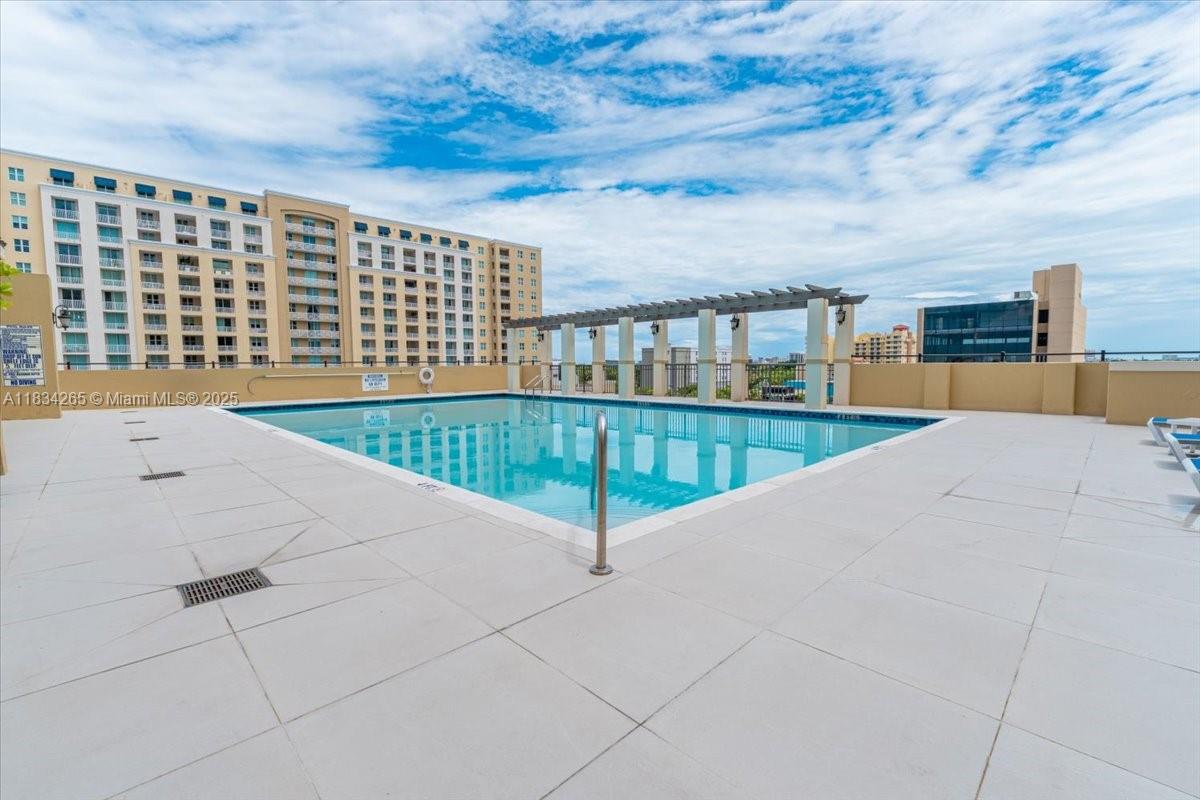 KEYSTONE PARK CONDO - Residential