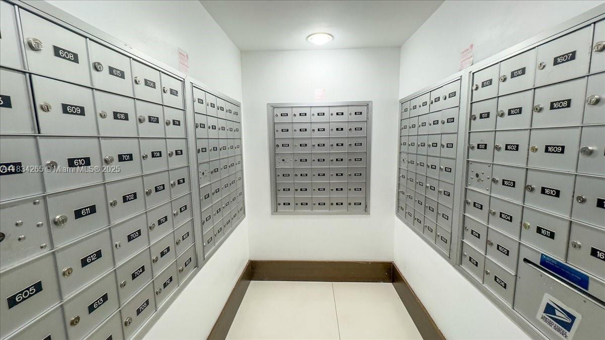 KEYSTONE PARK CONDO - Residential