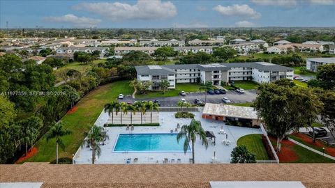 Tiny photo for 1200 Hillcrest Ct #315, Hollywood, FL 33021 (MLS # A11977359)