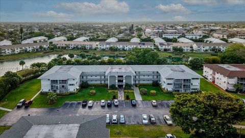 Tiny photo for 1200 Hillcrest Ct #315, Hollywood, FL 33021 (MLS # A11977359)