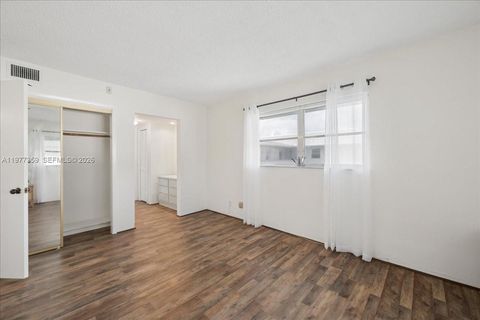 Tiny photo for 1200 Hillcrest Ct #315, Hollywood, FL 33021 (MLS # A11977359)