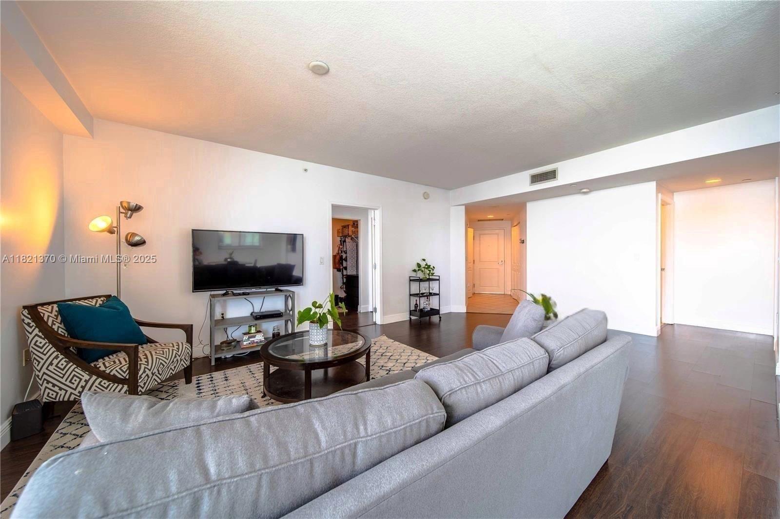 VUE AT BRICKELL CONDO - Residential Lease