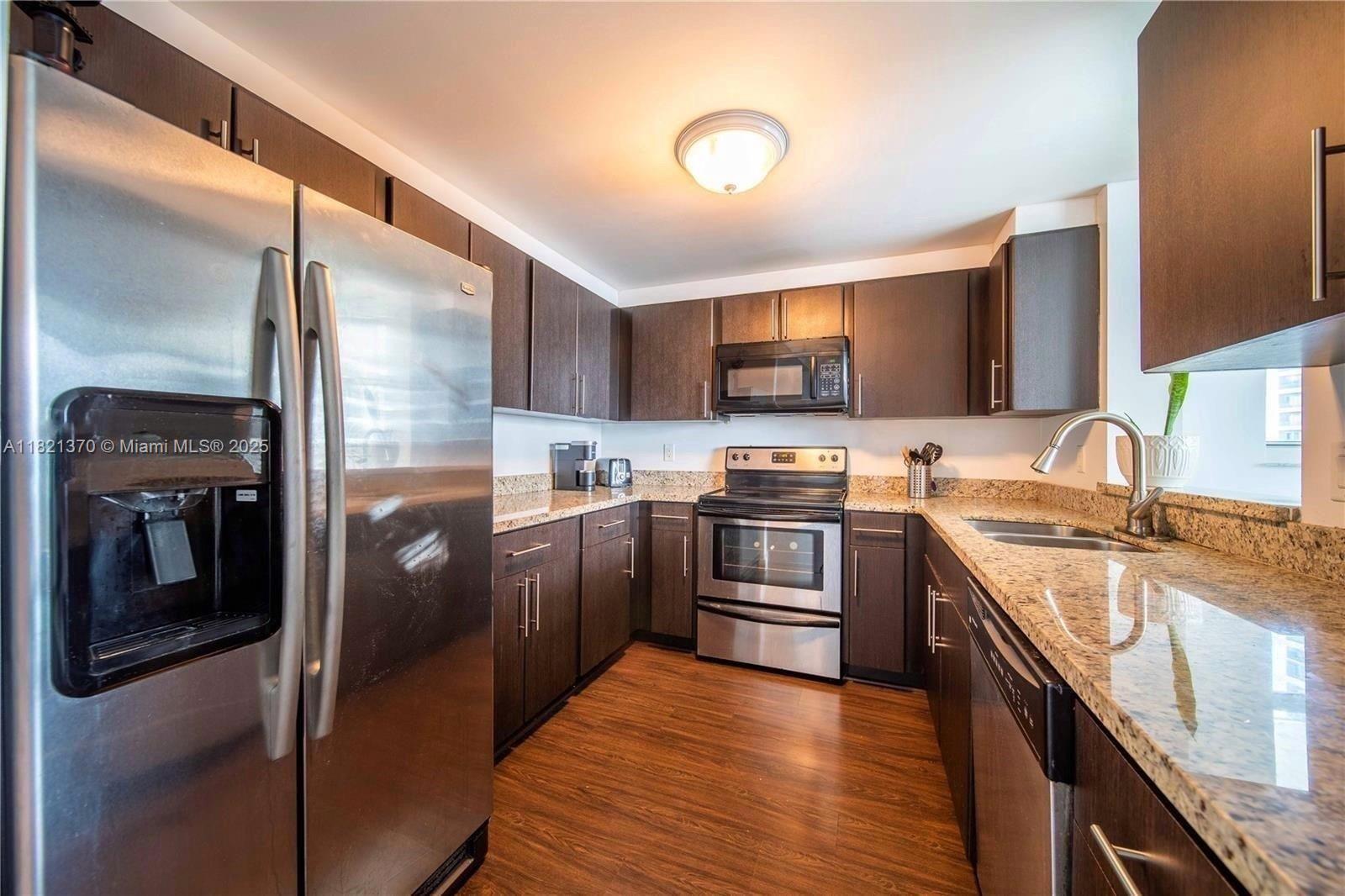 VUE AT BRICKELL CONDO - Residential Lease