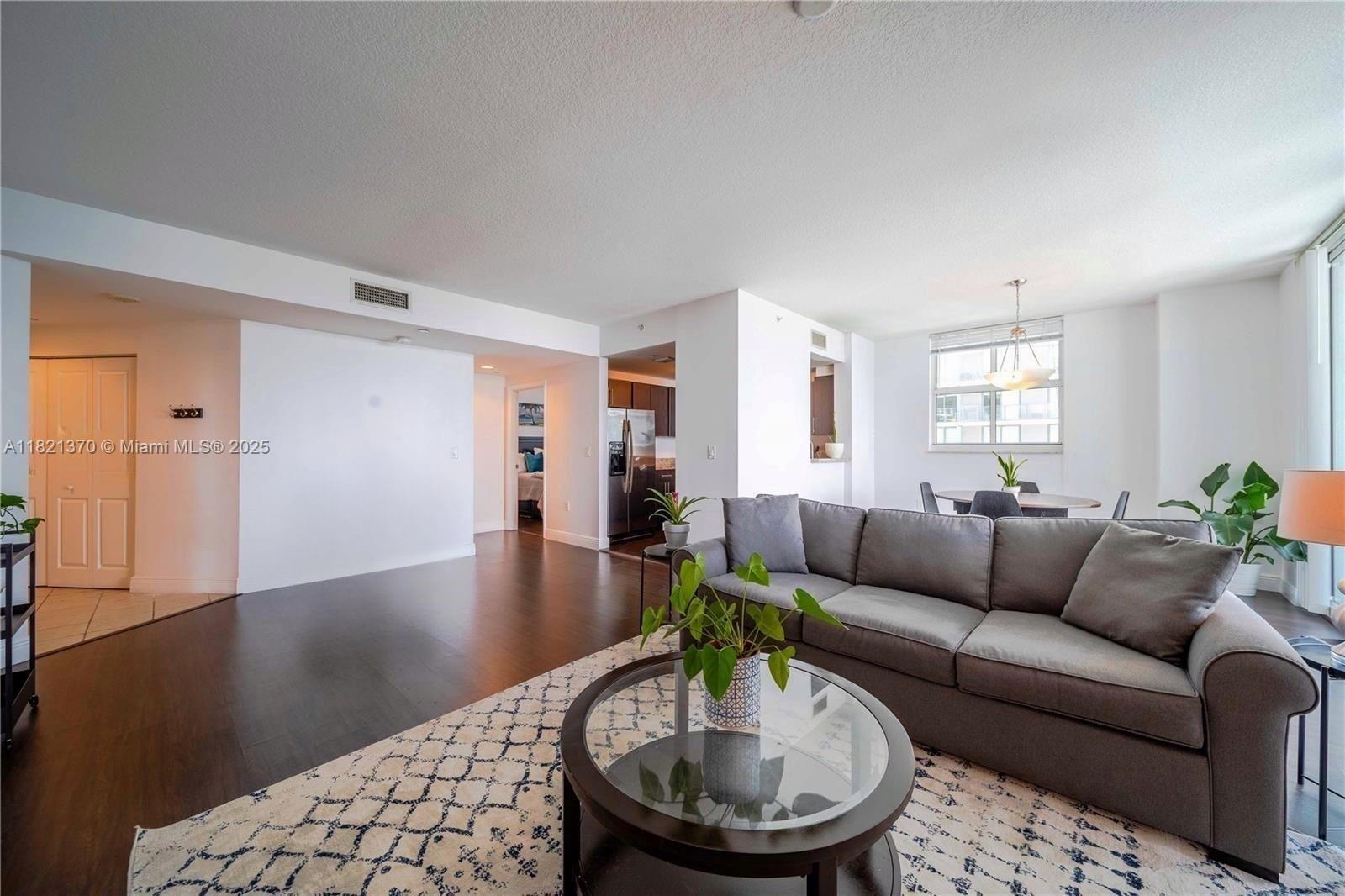 VUE AT BRICKELL CONDO - Residential Lease