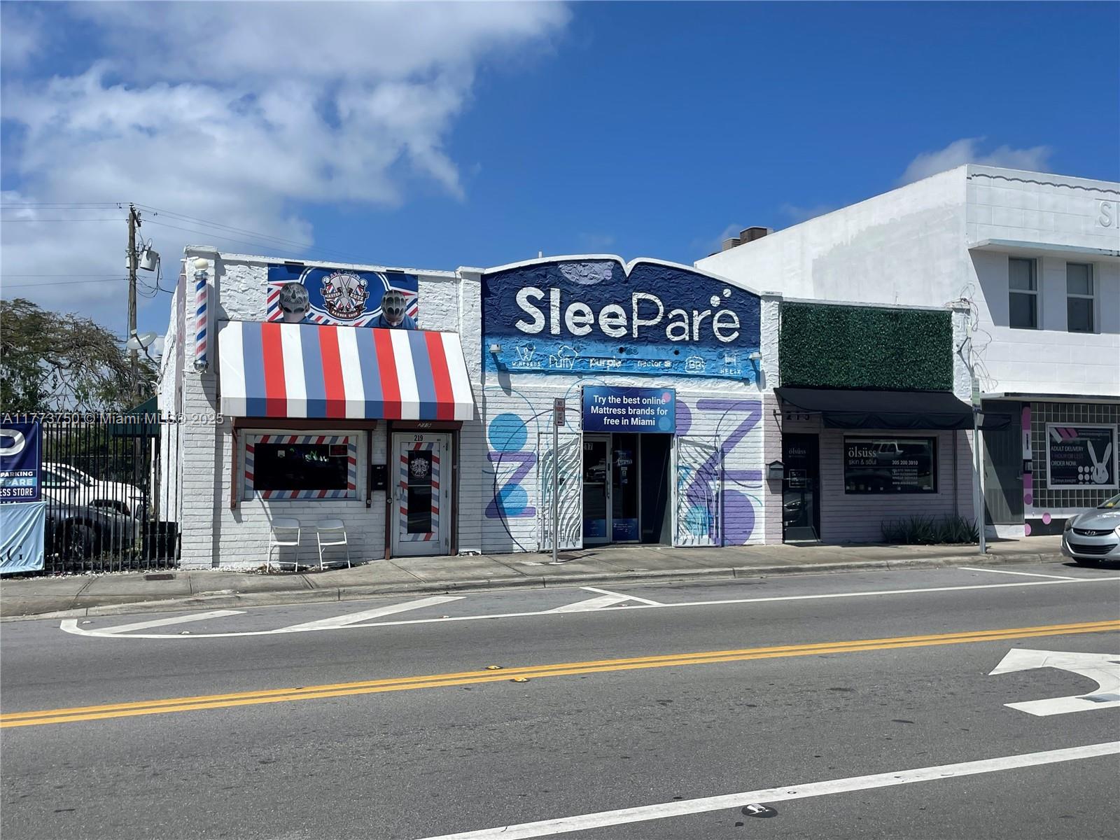 Opportunity to lease a commercial space at 219 NW 36th Street. This prime location is situated at the convergence of Wynwood, Midtown, and the Design District, offering unparalleled accessibility and visibility. This property provides an ideal canvas for businesses seeking to establish themselves in dynamic urban environments.
Its proximity to I-95 & Biscayne Boulevard ensures convenient access to major transportation arteries. The space offers a large open space with frontage on 36th street. The space is ideal for showcasing products or services offering flexibility for various uses. Designated parking available at the adjacent lot.