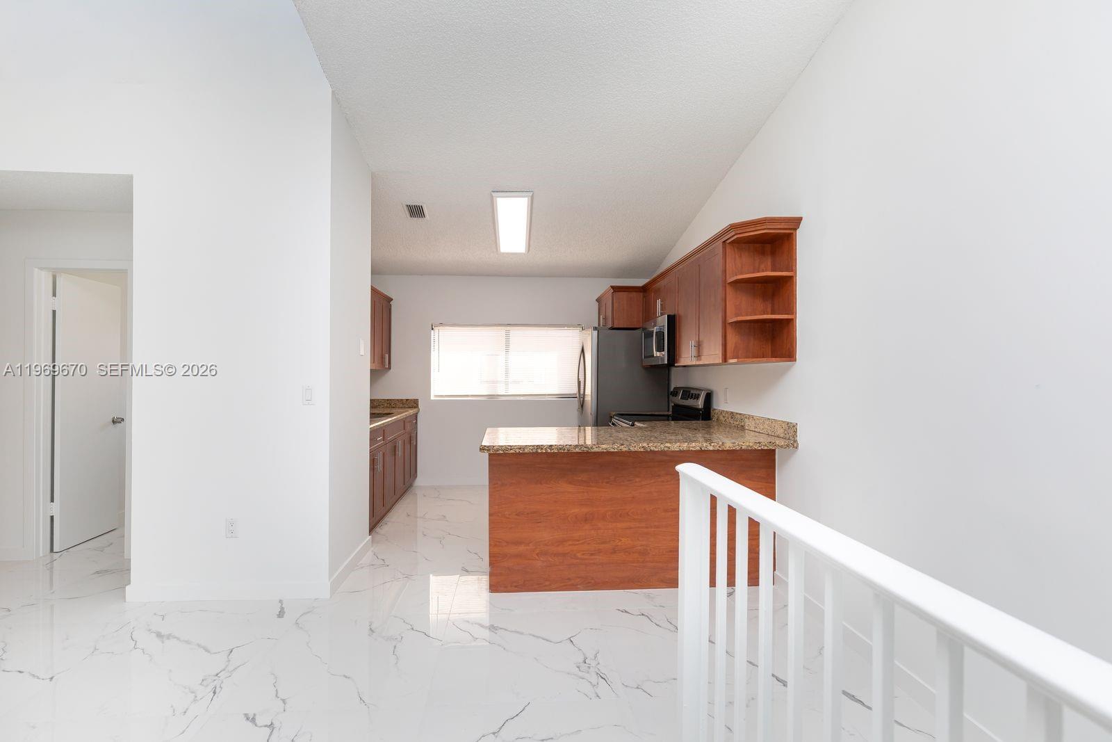 EL PRADO XI CONDO - Residential Lease