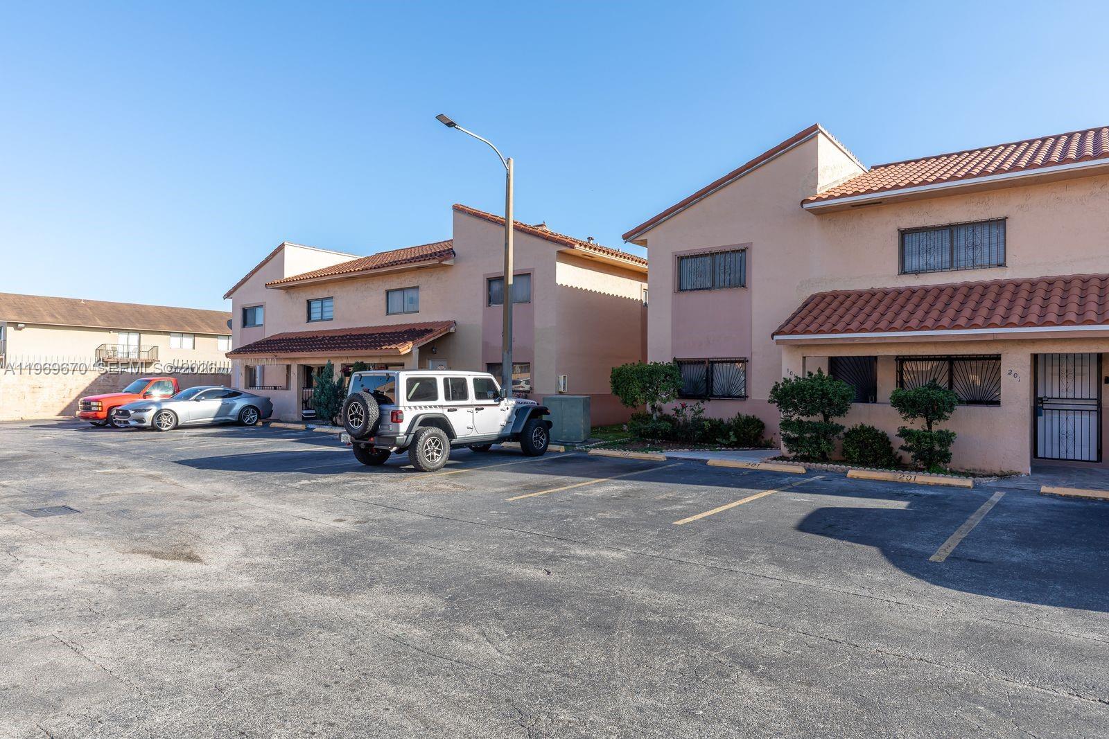 EL PRADO XI CONDO - Residential Lease