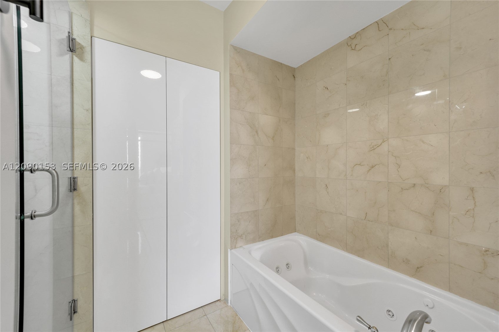 6365 Collins Ave 3906