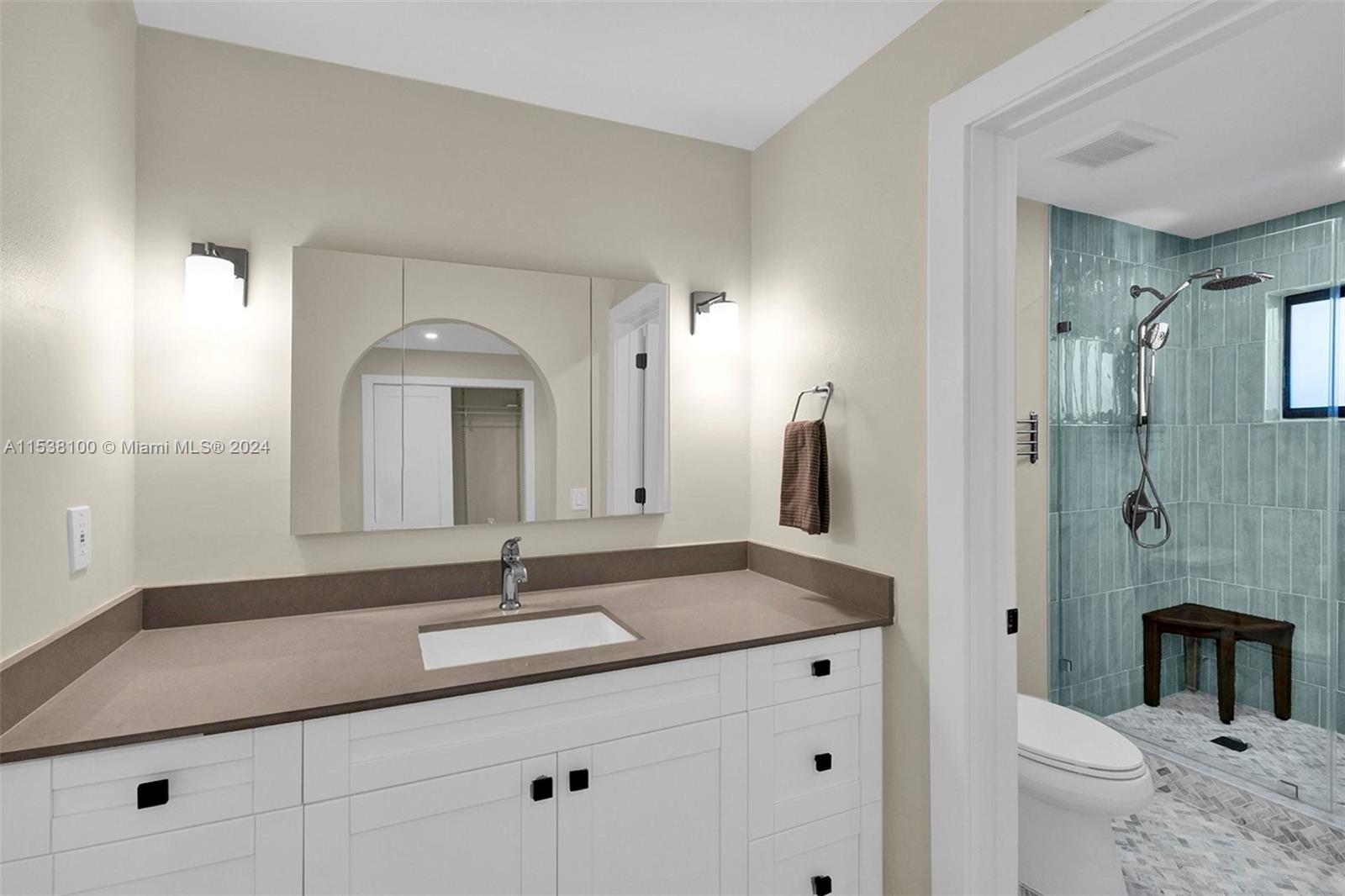 CORAL WAY HEIGHTS - Residential Lease