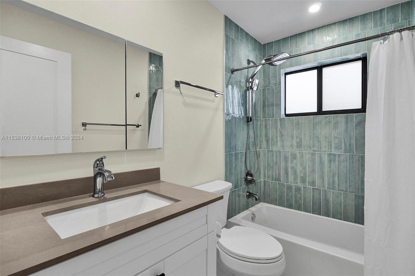 CORAL WAY HEIGHTS - Residential Lease