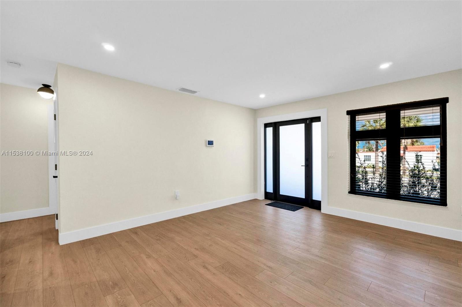 CORAL WAY HEIGHTS - Residential Lease