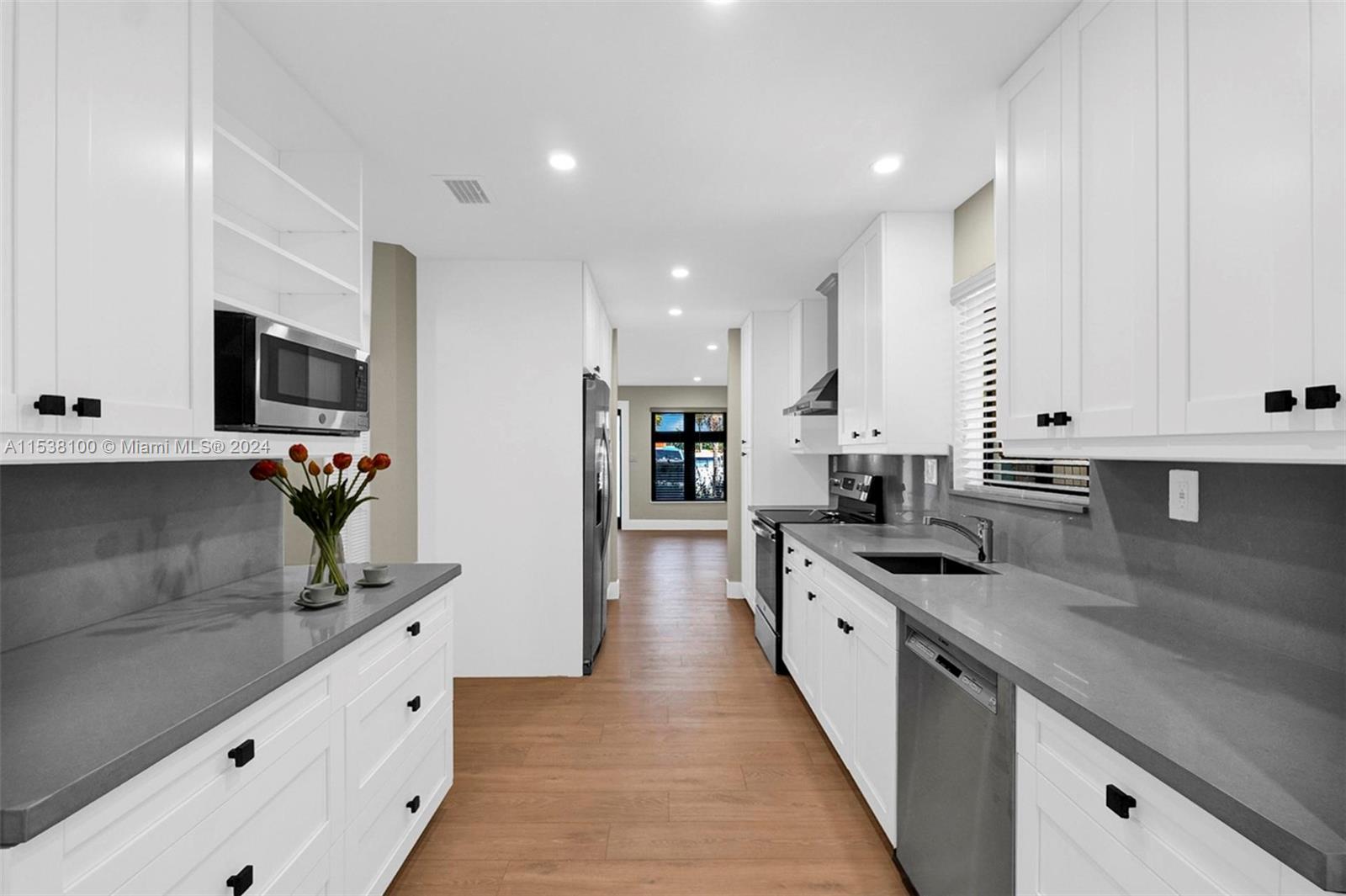 CORAL WAY HEIGHTS - Residential Lease
