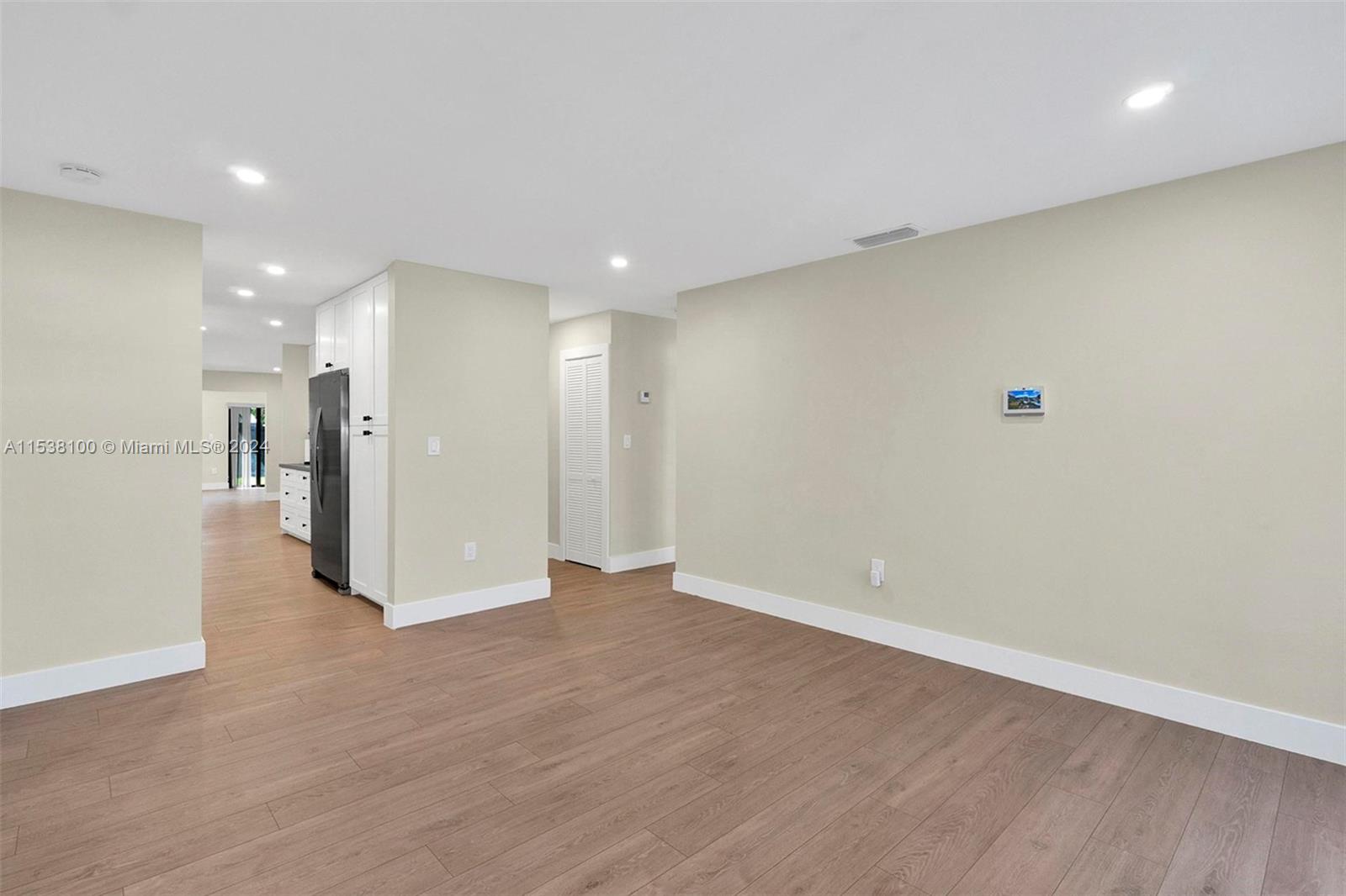 CORAL WAY HEIGHTS - Residential Lease