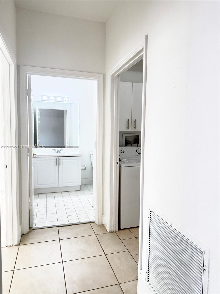 REGENCY HOMES AT SUNRISE - Residential