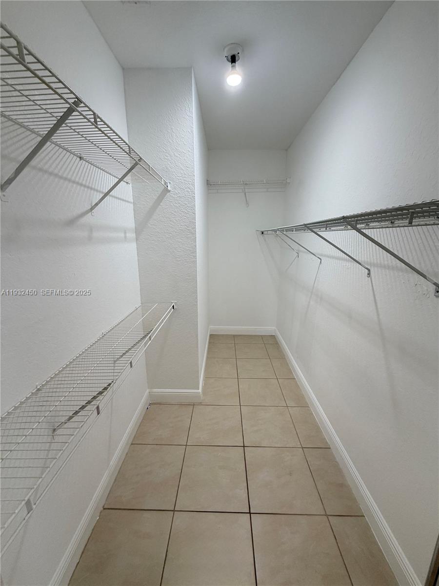 REGENCY HOMES AT SUNRISE - Residential