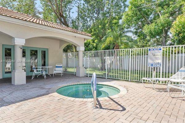 REGENCY HOMES AT SUNRISE - Residential