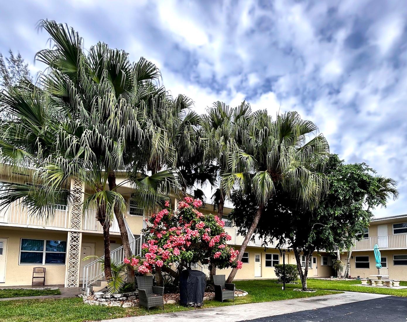 1301 N 12th Ct 10A, Hollywood, Broward County, Florida - 1 Bedrooms  
1 Bathrooms - 