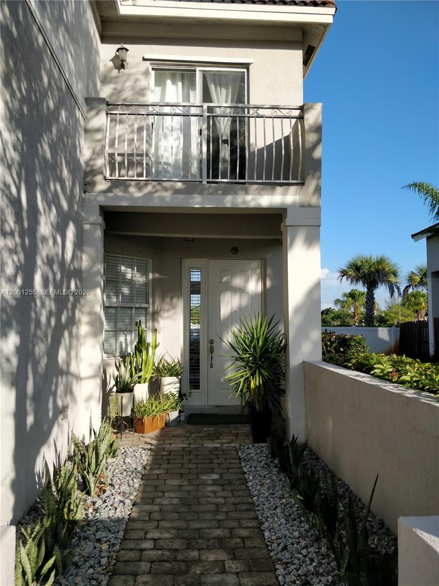 DORAL ISLES NORTH SEC TWO - Residential Lease