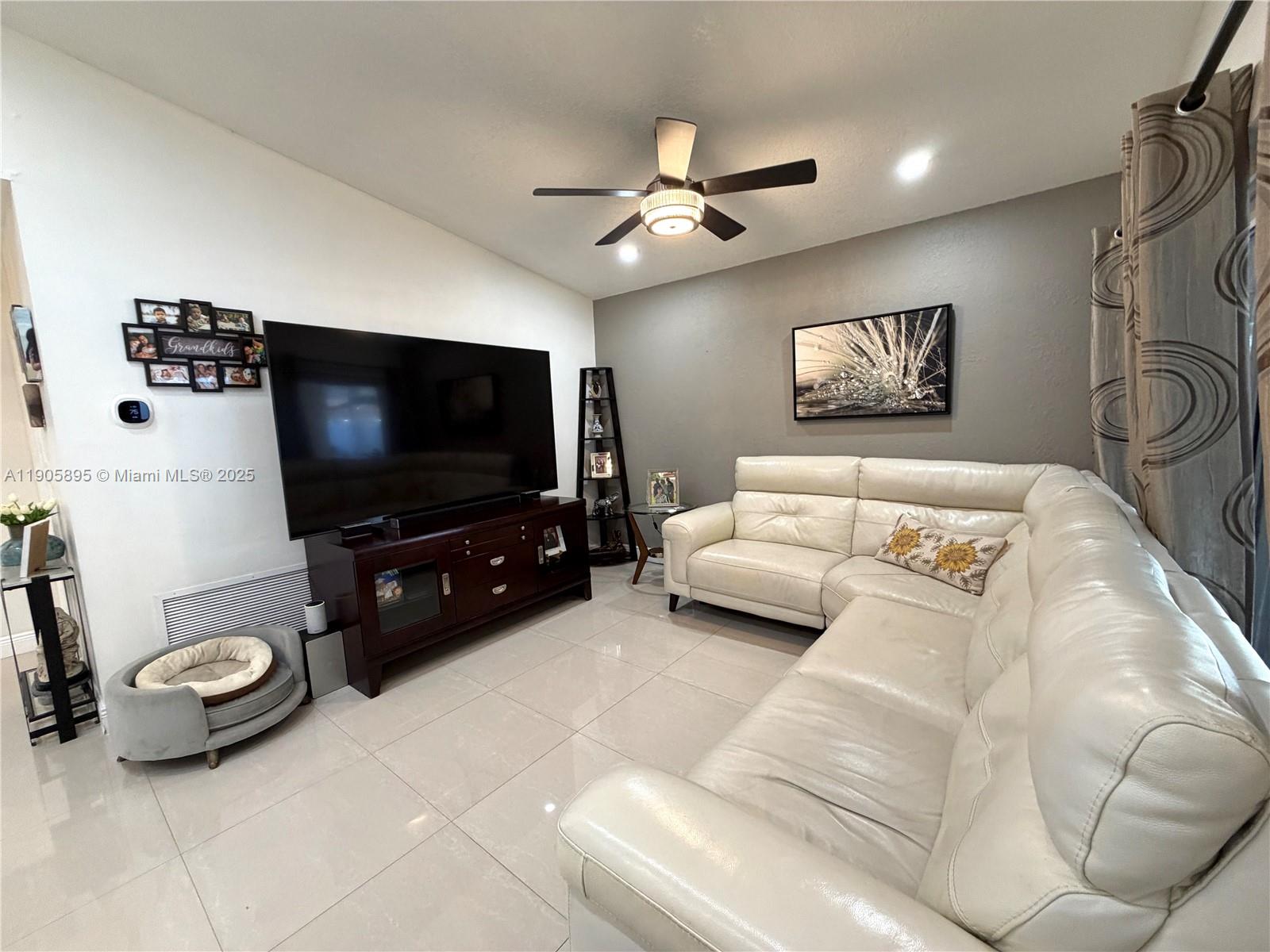 MARBELLA PARK - Residential