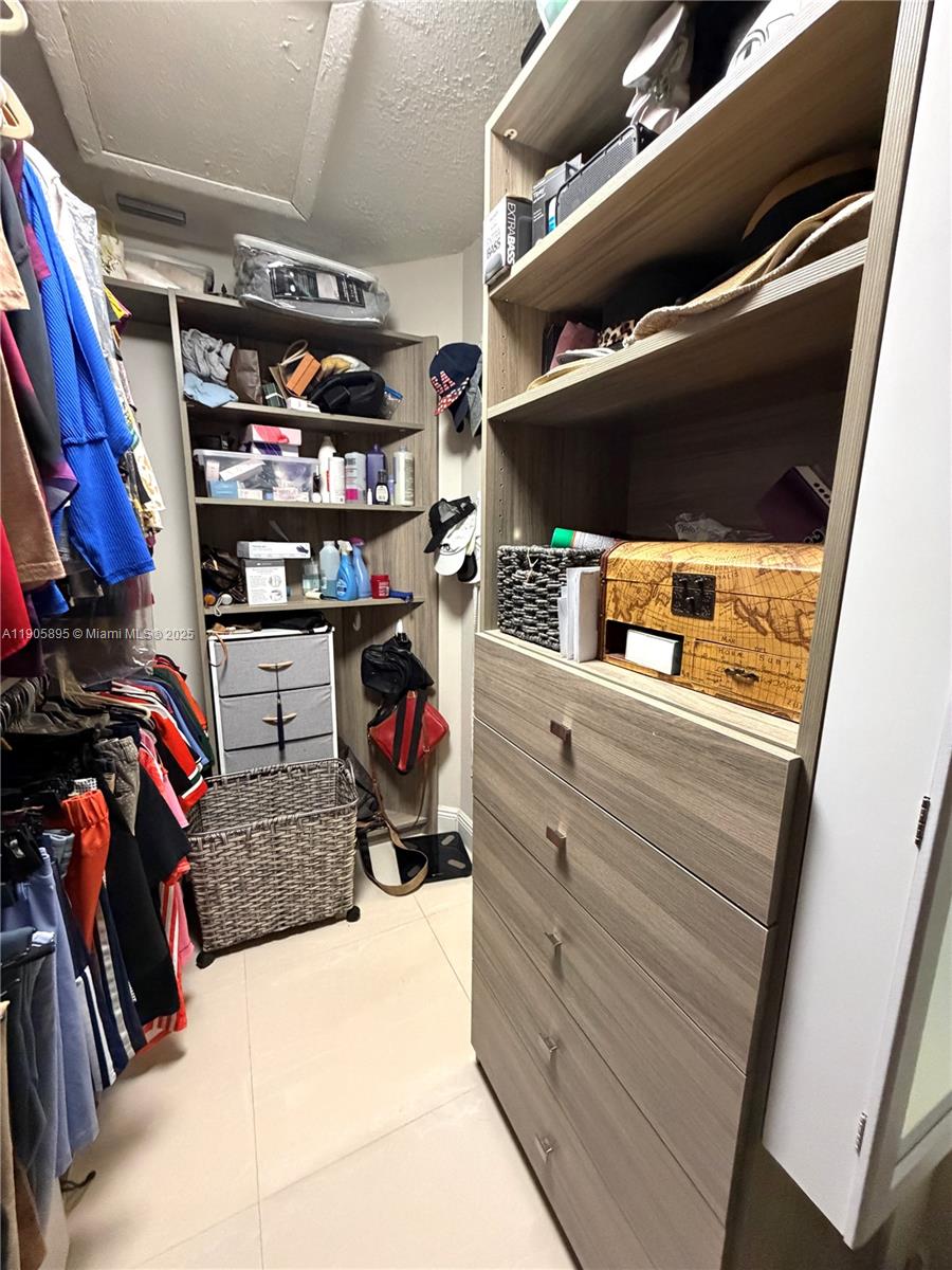 MARBELLA PARK - Residential