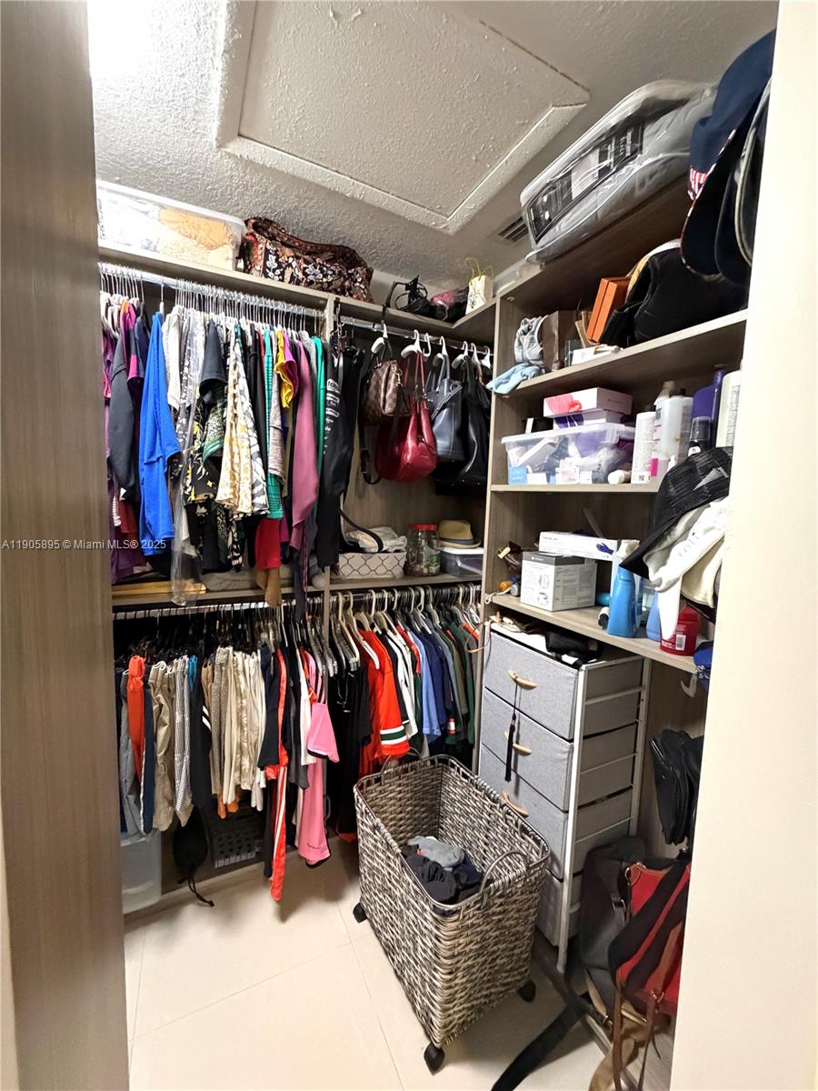 MARBELLA PARK - Residential