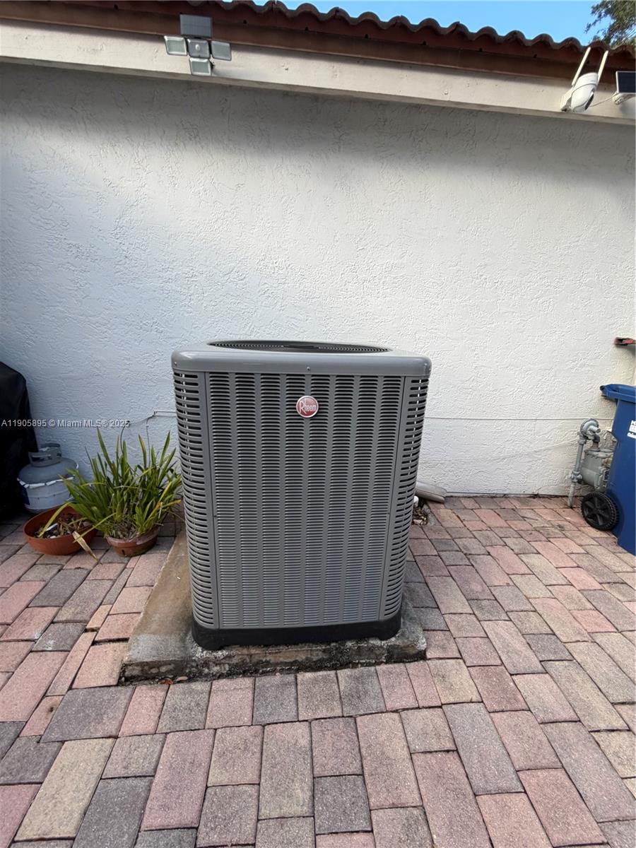 MARBELLA PARK - Residential