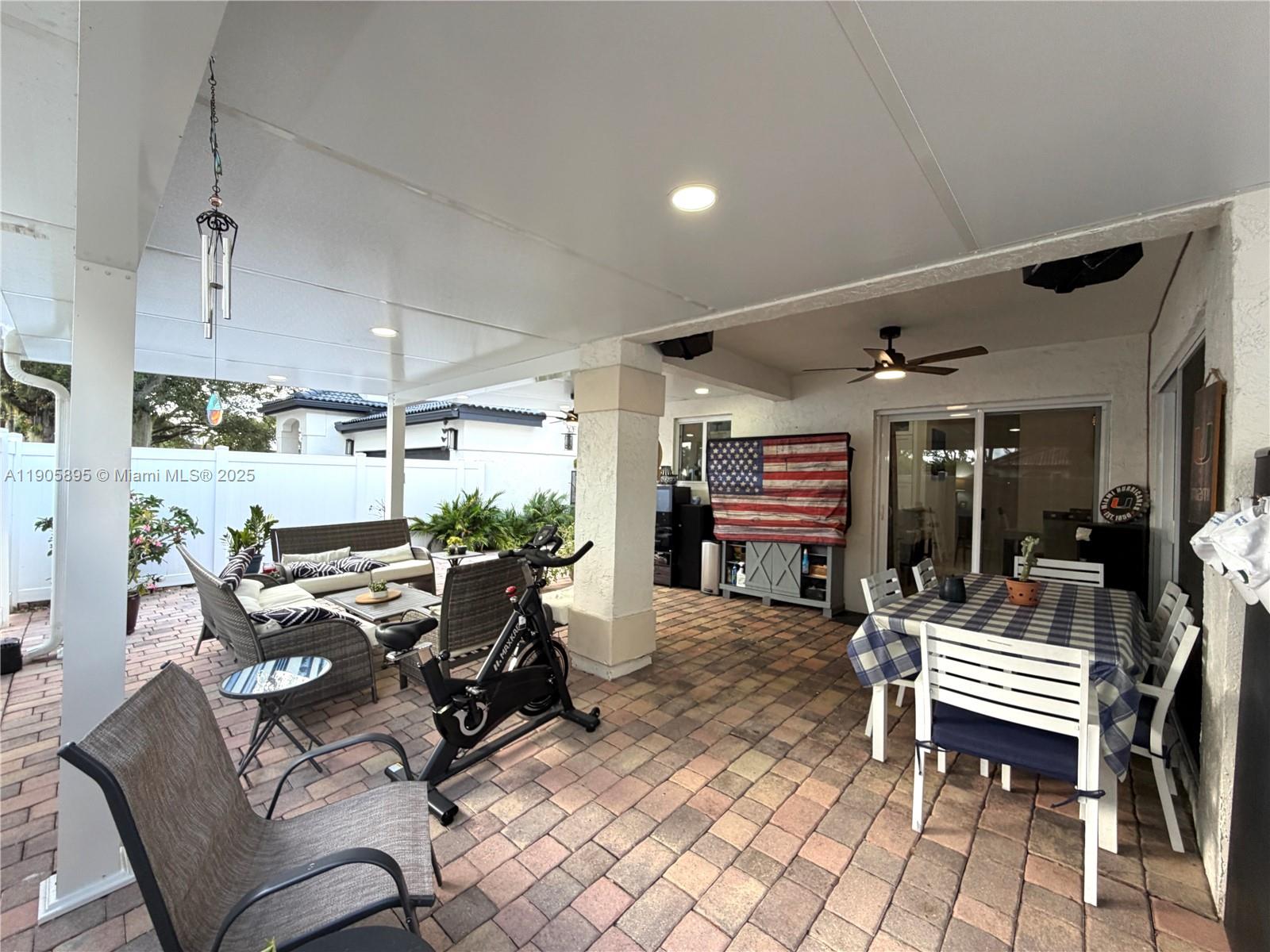 MARBELLA PARK - Residential