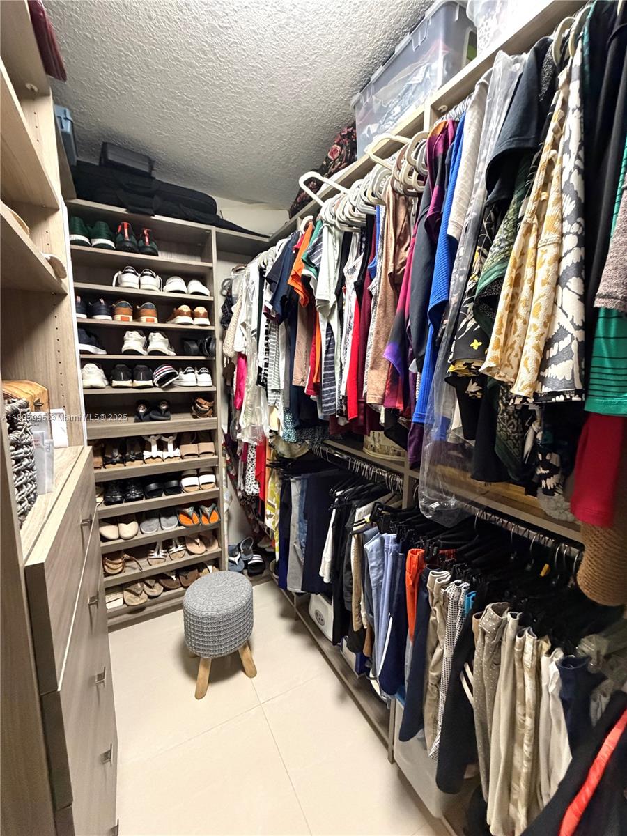 MARBELLA PARK - Residential