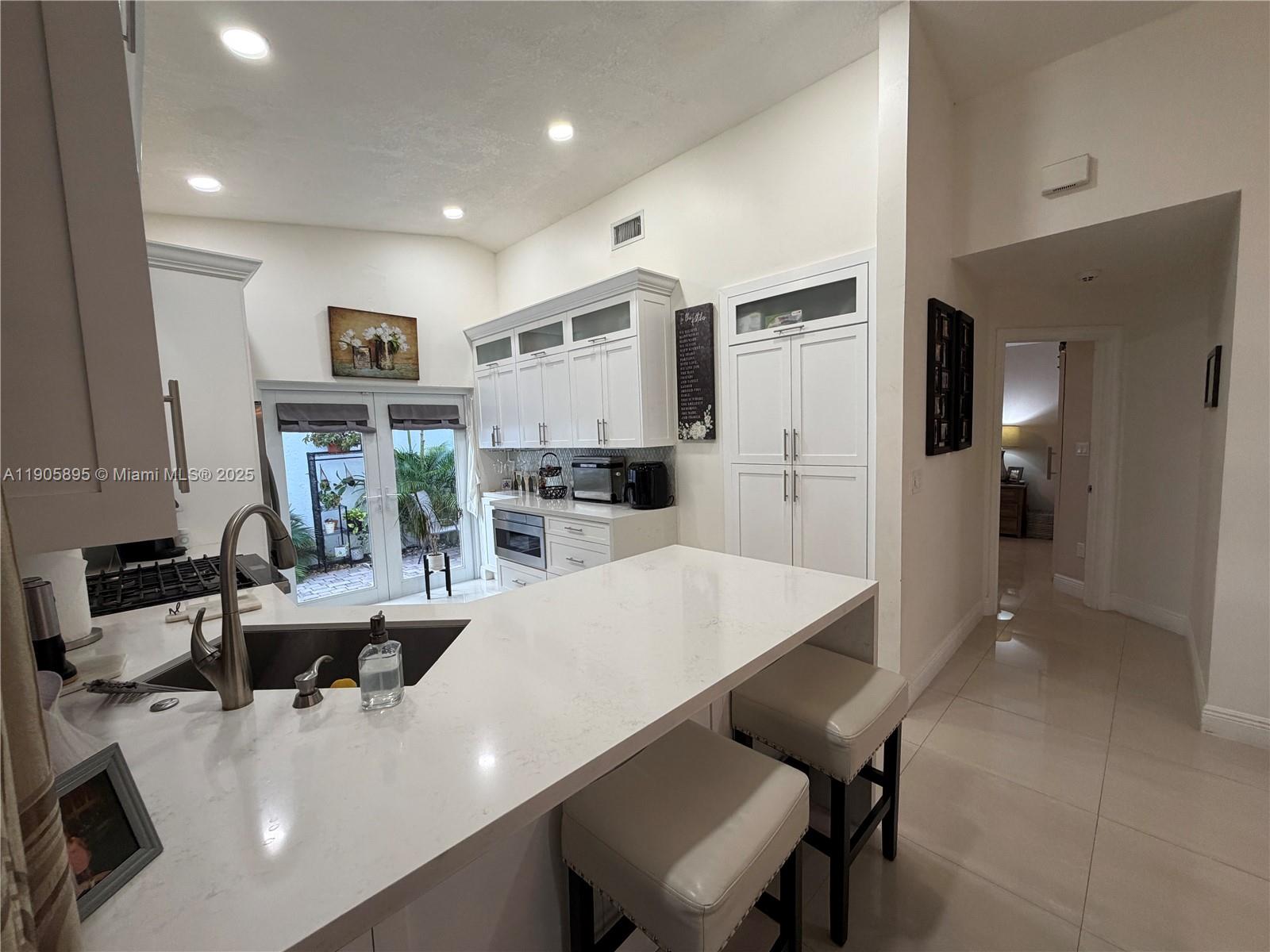 MARBELLA PARK - Residential