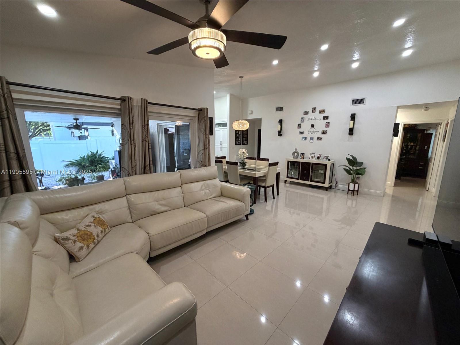 MARBELLA PARK - Residential