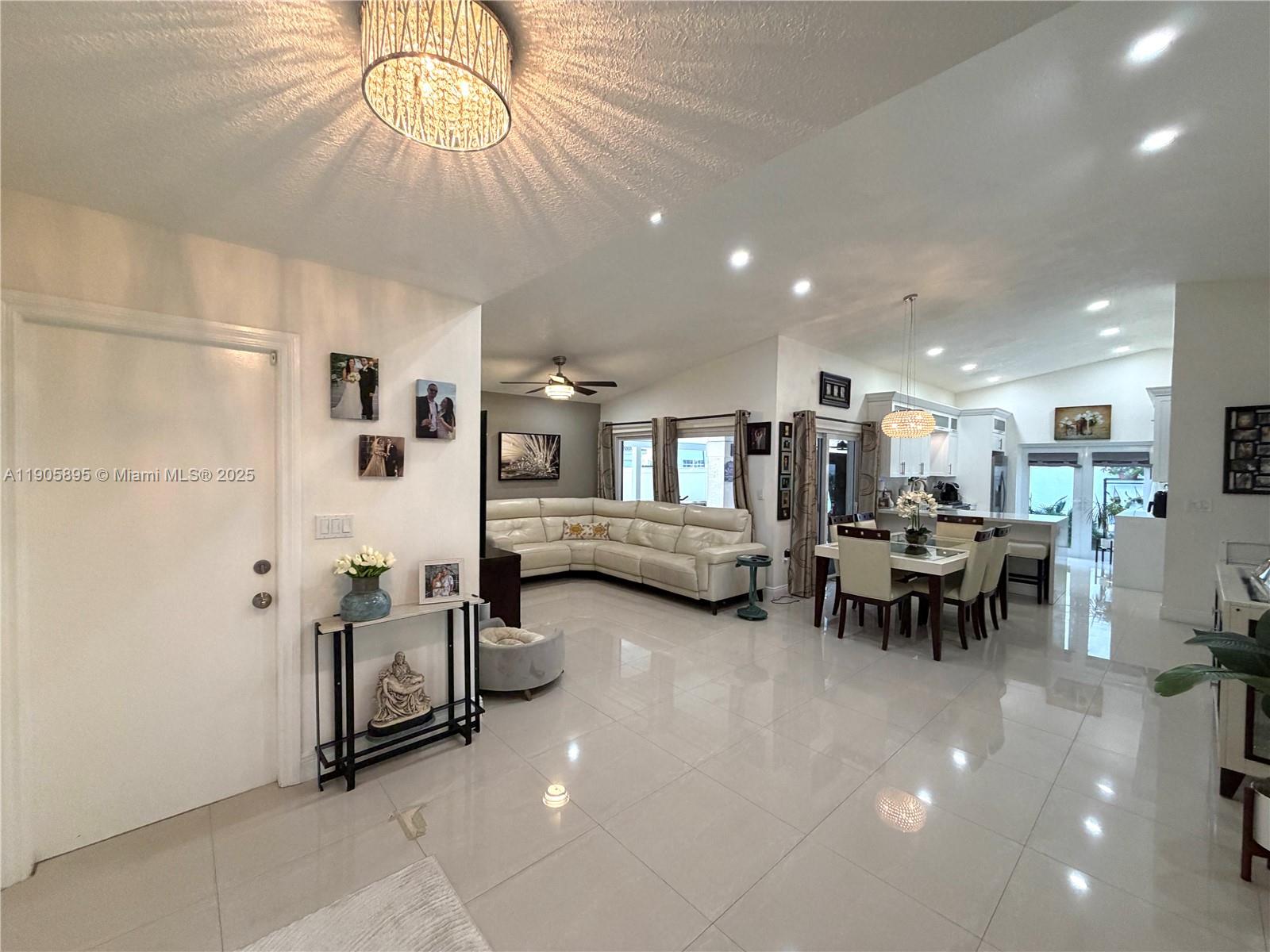 MARBELLA PARK - Residential