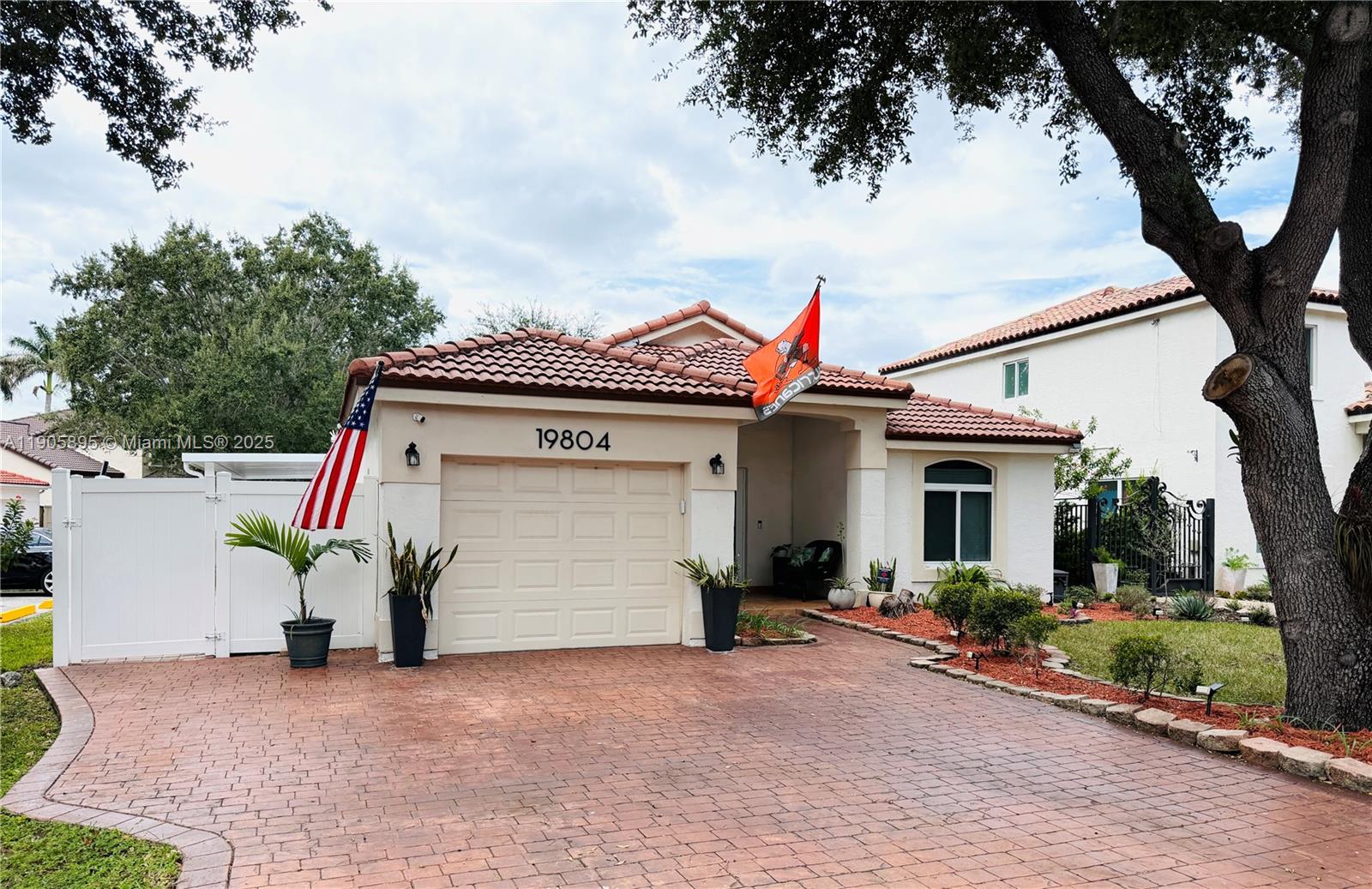 MARBELLA PARK - Residential