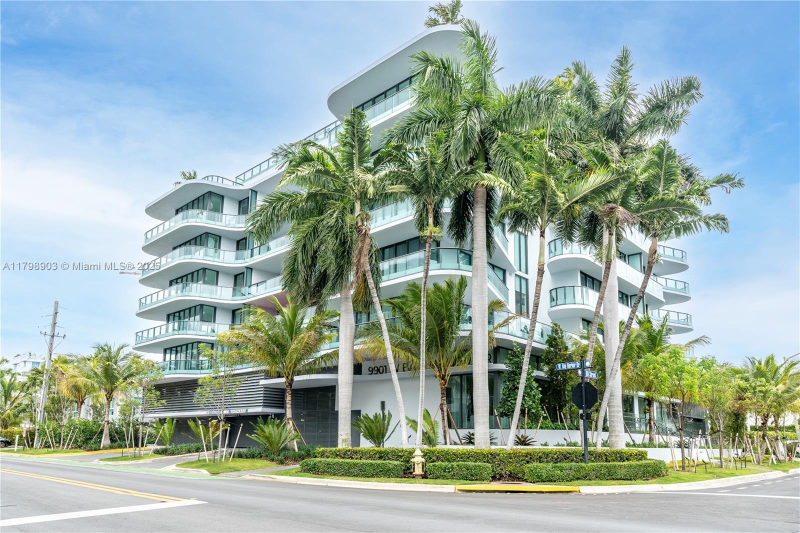 Rental Property at 9901 W Bay Harbor Dr 602, Bay Harbor Islands, Miami-Dade County, Florida - Bedrooms: 2 
Bathrooms: 2  - $9,000 MO.
