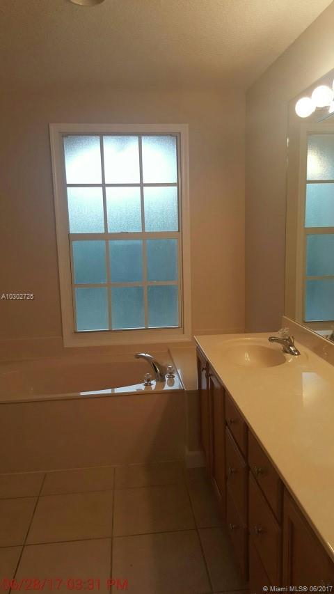 GABLES AT NORTHLAKE 1 - Residential Lease