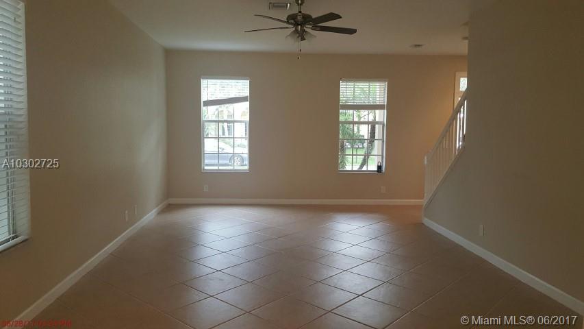 GABLES AT NORTHLAKE 1 - Residential Lease