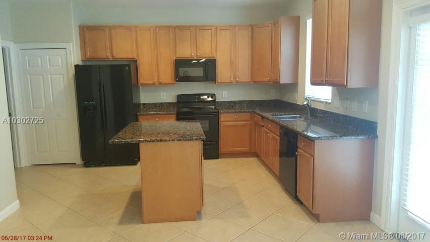 GABLES AT NORTHLAKE 1 - Residential Lease