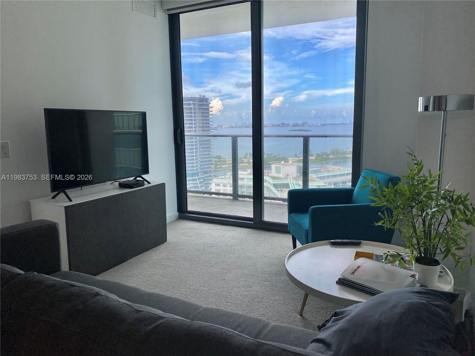 PARAISO BAYVIEWS CONDO - Residential