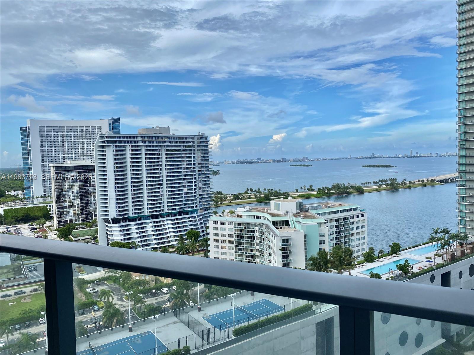 PARAISO BAYVIEWS CONDO - Residential