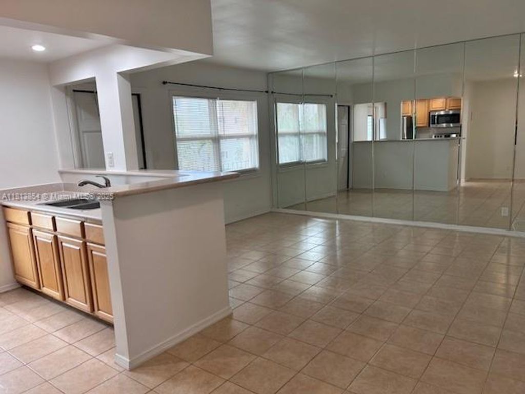 Photo of 5050 Bayview Dr #20, Fort Lauderdale, FL 33308 (MLS # A11813854)
