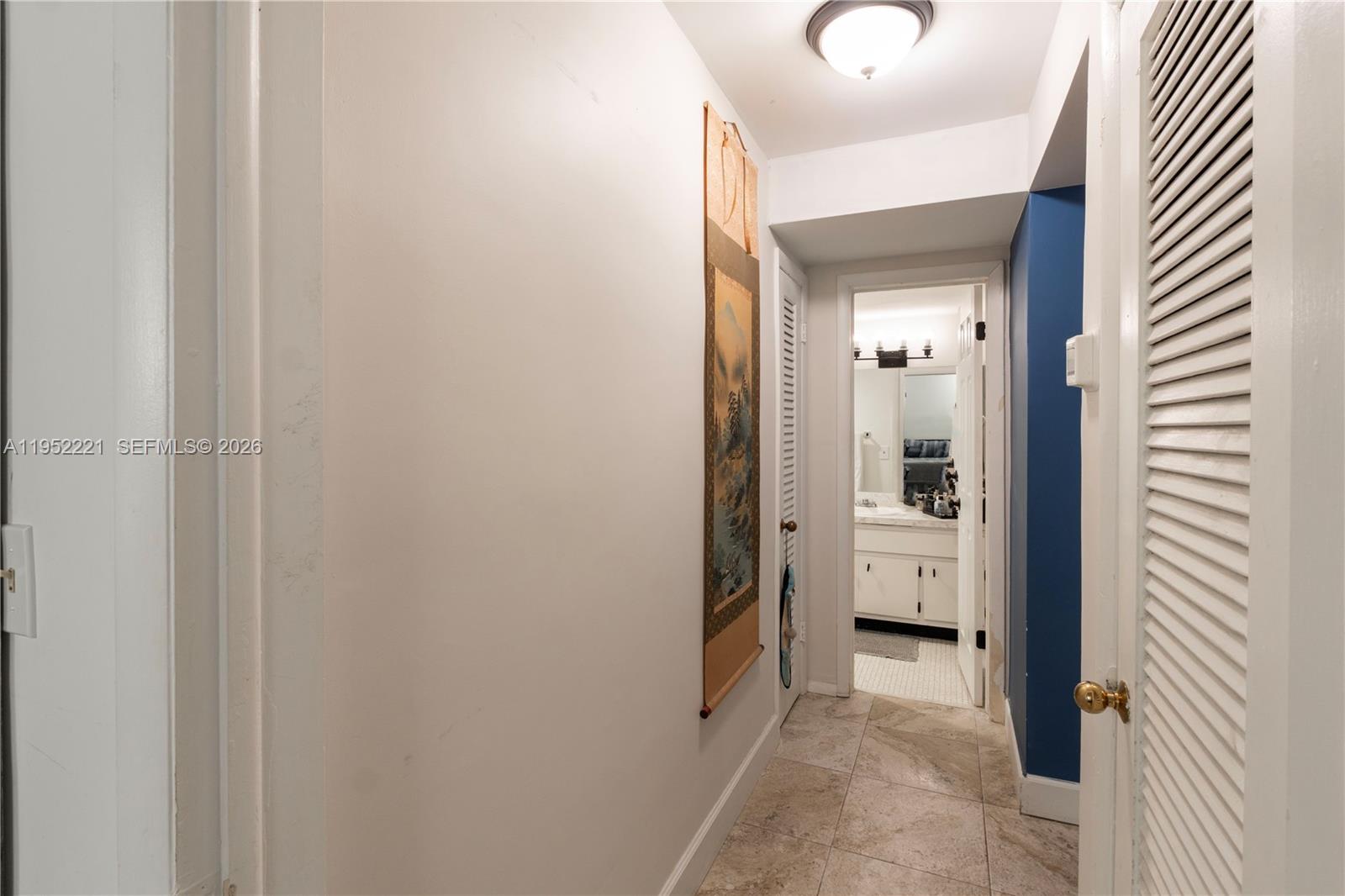 KINGSTON SQUARE CONDO - Residential