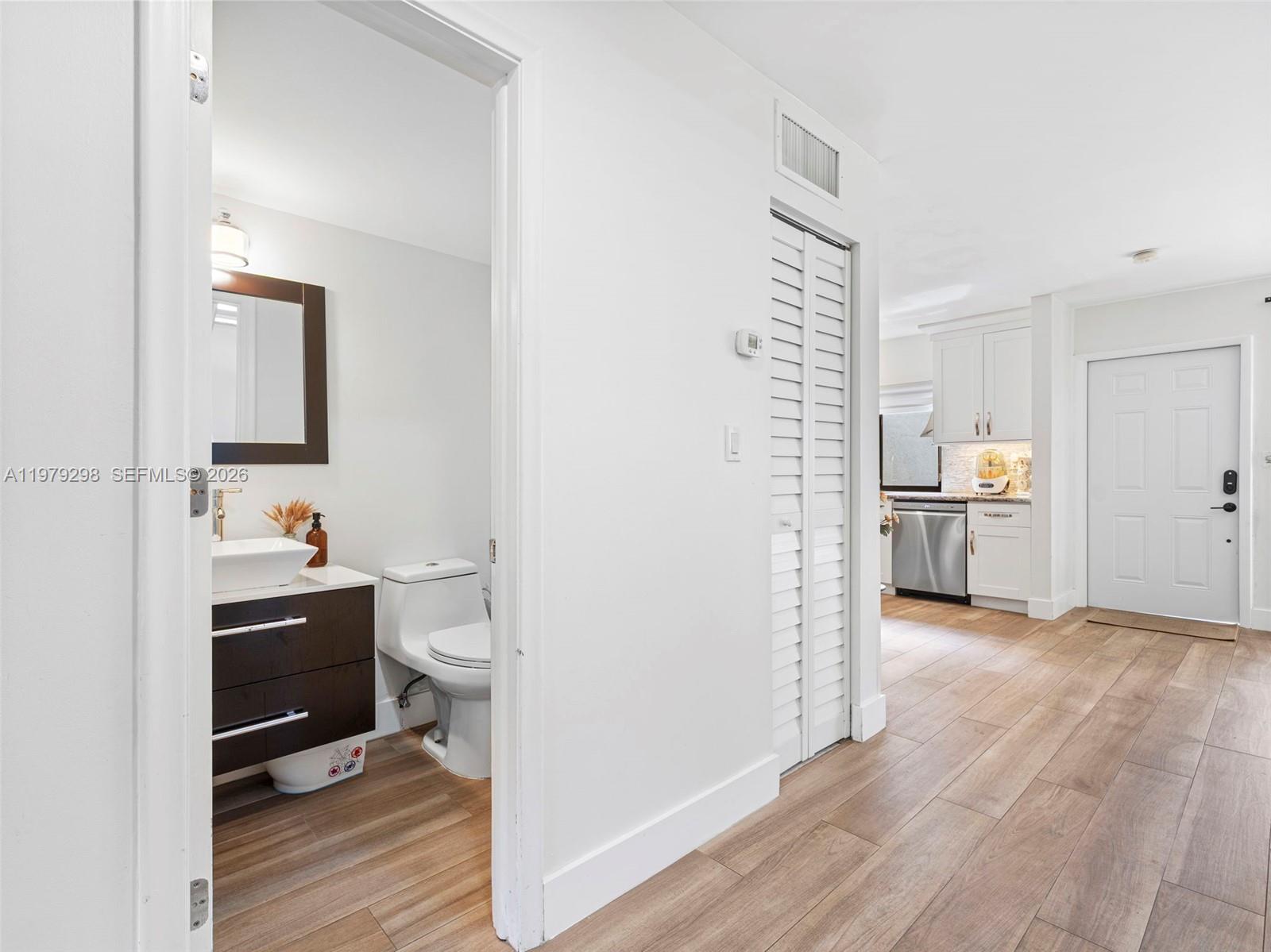 SABAL CHASE SEC 6 - Residential Lease